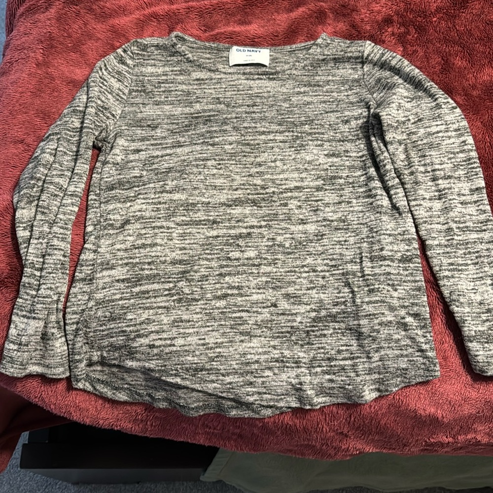 Used long sleeve tee girls old navy 8